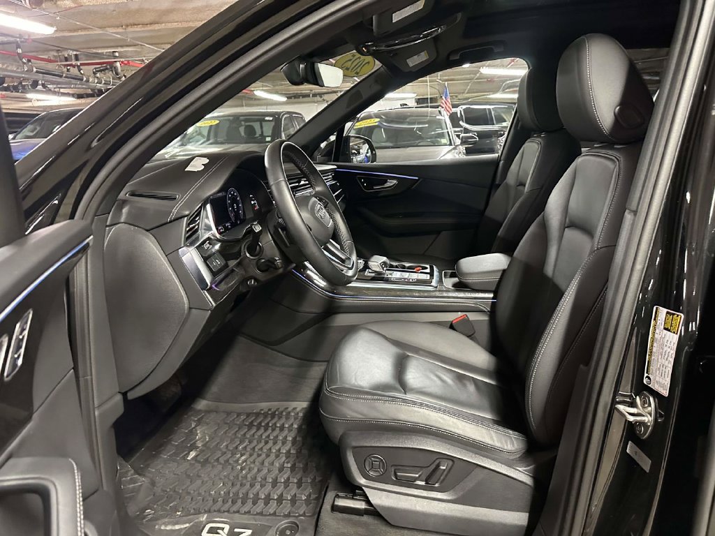 Used 2025 Audi Q7 2.0T Premium Plus w/ Premium Plus Package AWD/4WD image 14