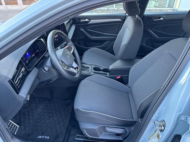 Certified 2025 Volkswagen Jetta Sport image 14