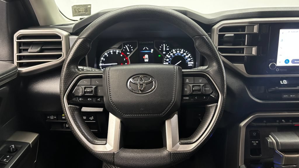 Used 2022 Toyota Tundra SR5 w/ SR5 Convenience Package AWD/4WD image 26