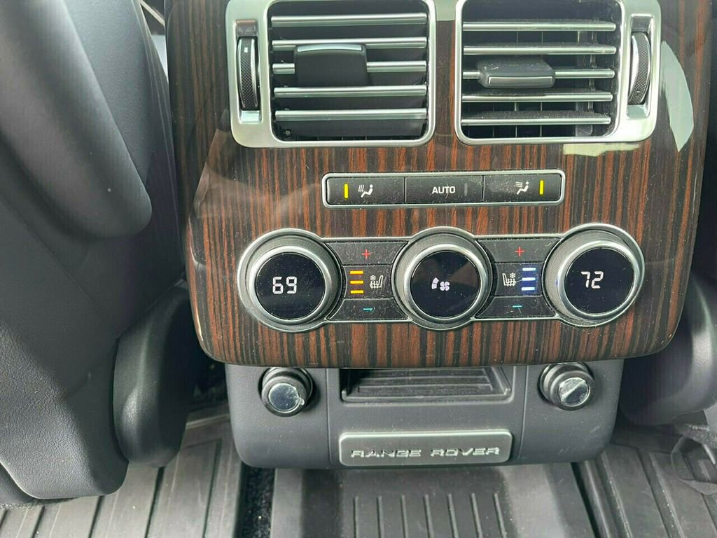 Used 2015 Land Rover Range Rover Supercharged AWD/4WD image 33