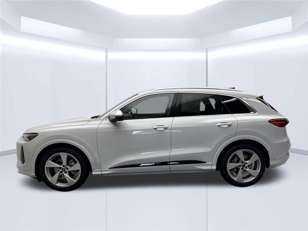 Used 2025 Audi Q5 Prestige AWD/4WD image 2