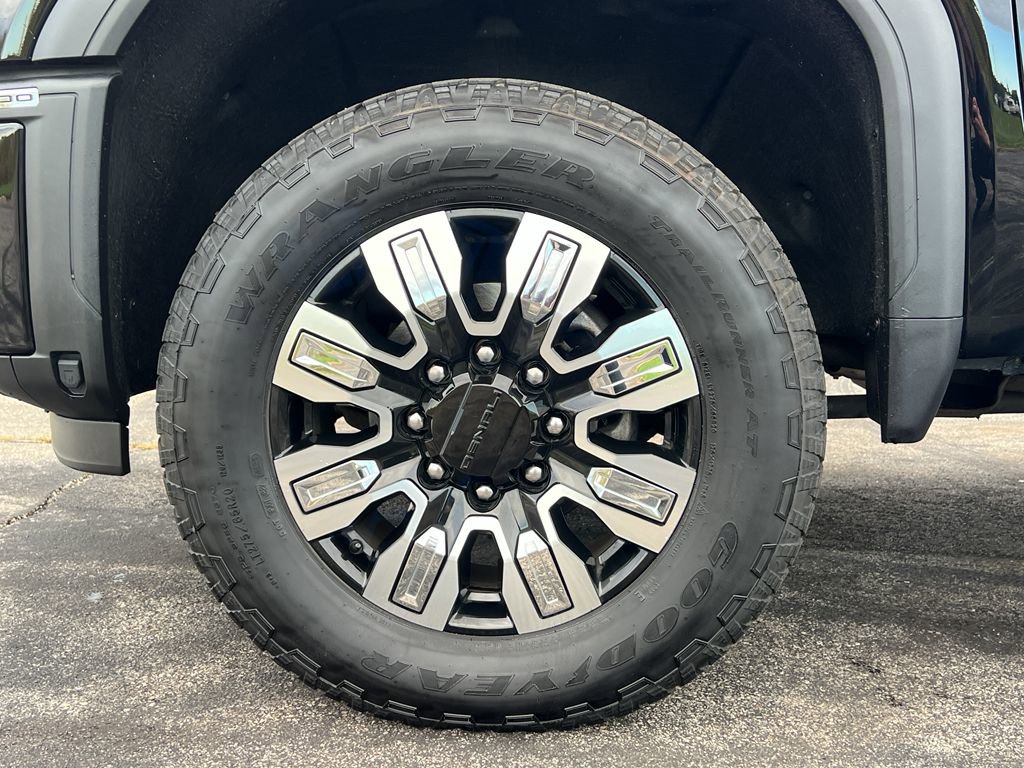 Used 2024 GMC Sierra 2500 Denali w/ Technology Package image 12