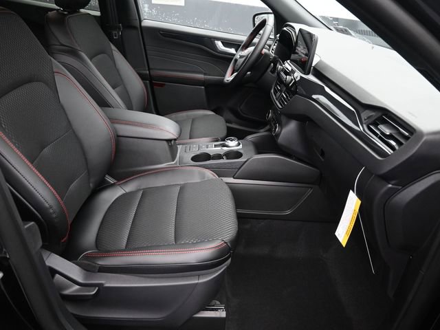New 2026 Ford Escape ST-Line w/ Cold Weather Package AWD/4WD image 10