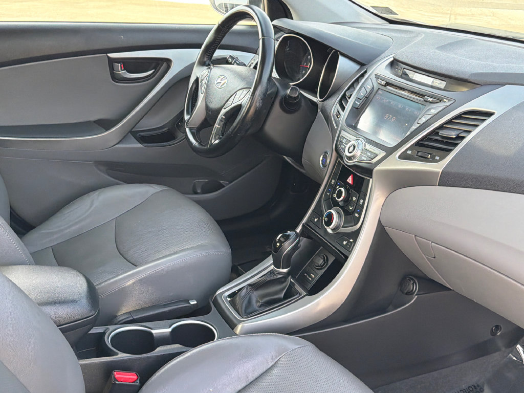 Used 2015 Hyundai Elantra Sport w/ Option Group 04 FWD image 9
