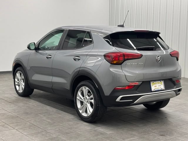 Used 2023 Buick Encore GX Preferred w/ Cold Weather Comfort Package FWD image 4