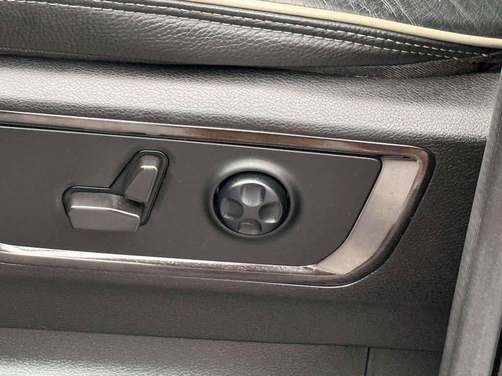 Used 2022 RAM 1500 Limited AWD/4WD image 17