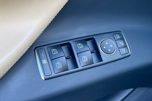 Used 2017 Tesla Model X 75D AWD/4WD image 12