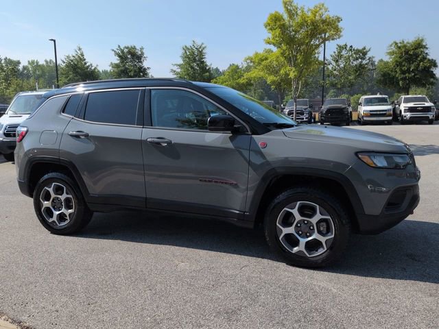 Certified 2022 Jeep Compass Trailhawk w/ Trailhawk Convenience Group AWD/4WD image 2