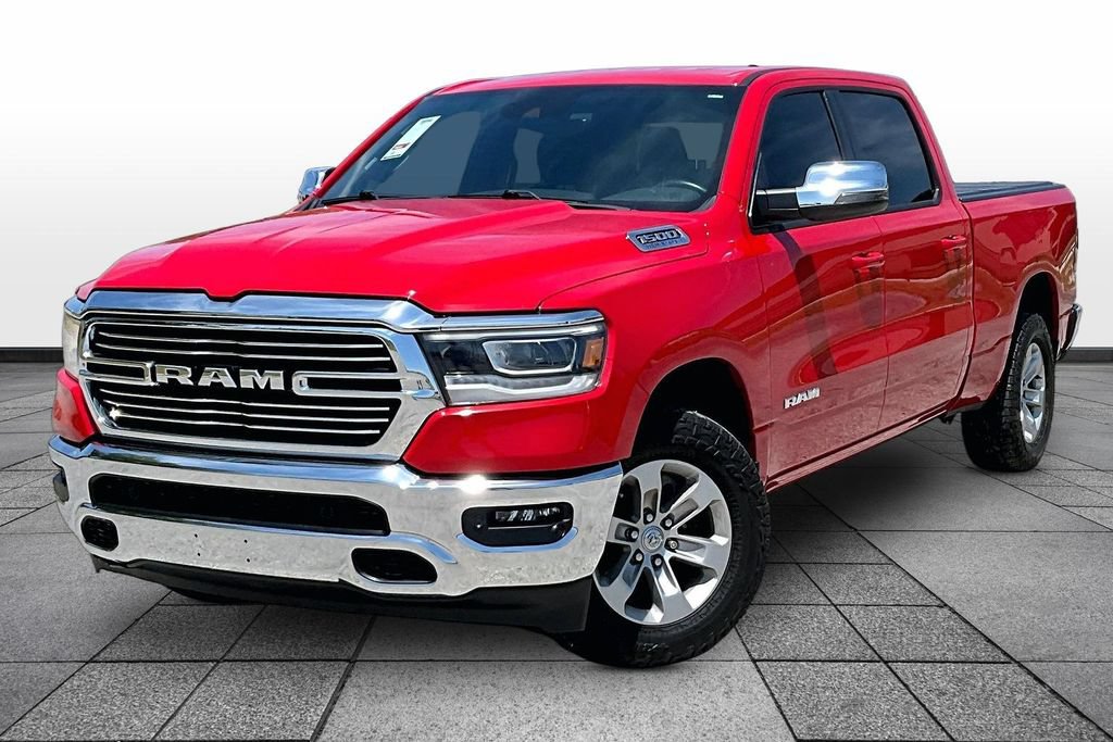 Used 2023 RAM 1500 Laramie AWD/4WD image 1