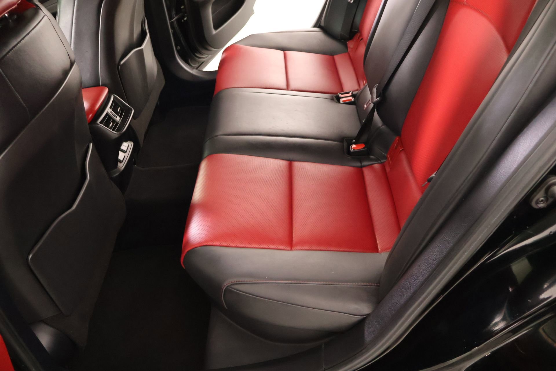 Used 2024 Lexus ES 300h F Sport w/ Accessory Package (Z2) FWD image 13