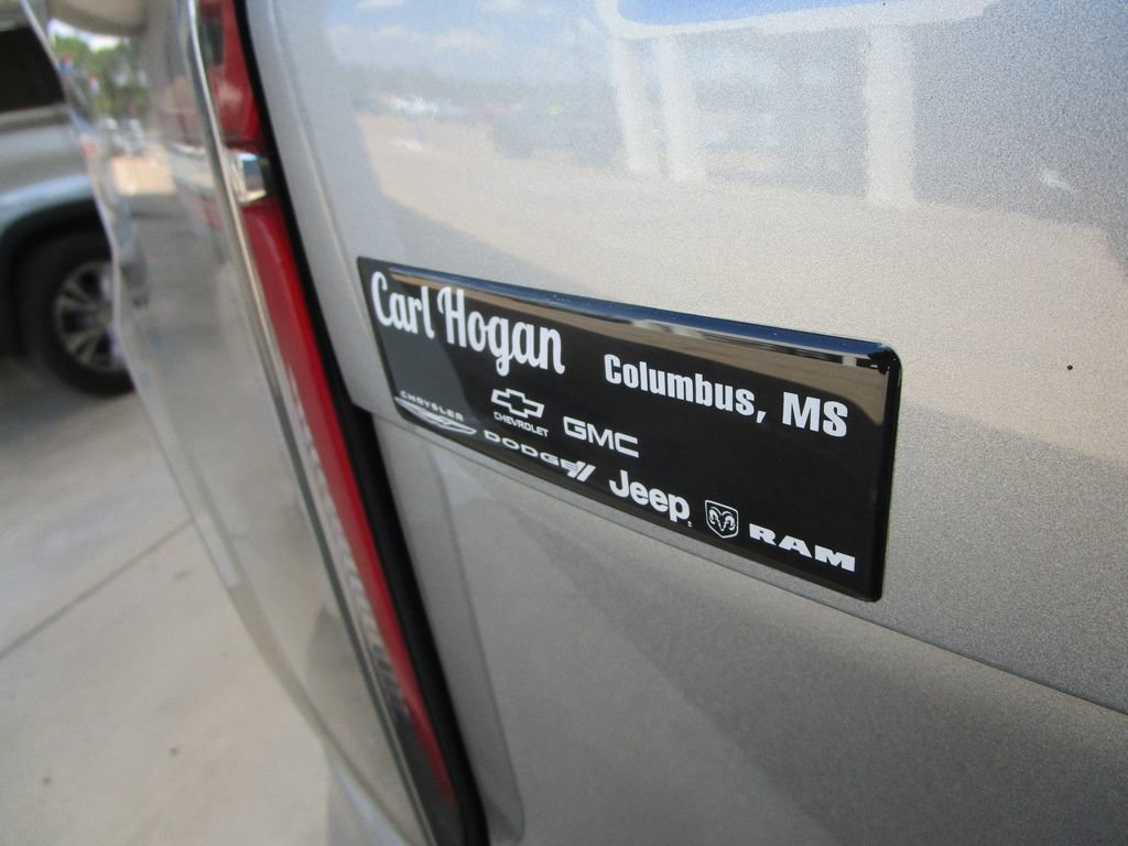 Used 2023 Chevrolet Tahoe LT w/ Luxury Package RWD image 15