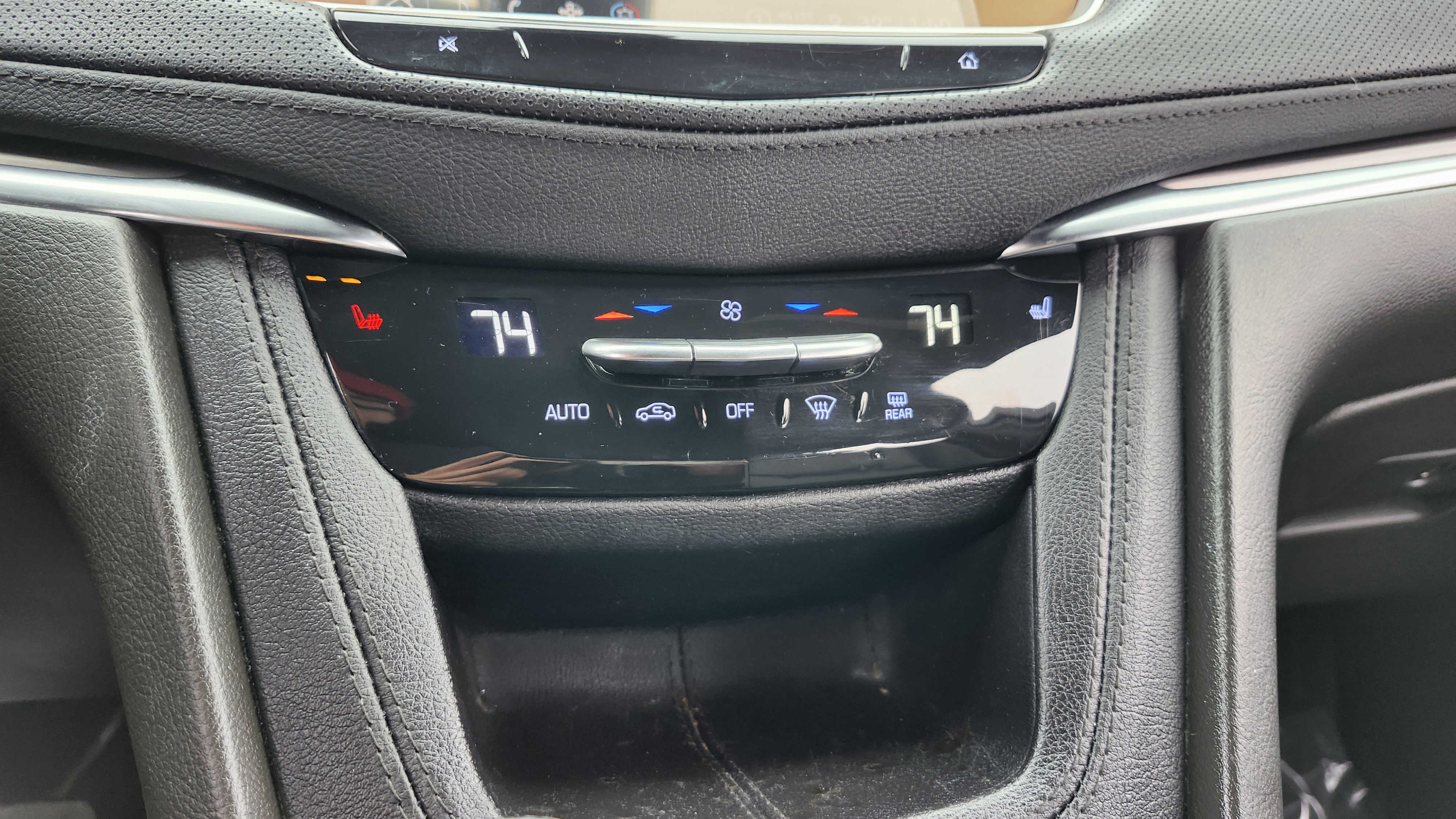 Used 2022 Cadillac XT5 Luxury image 34