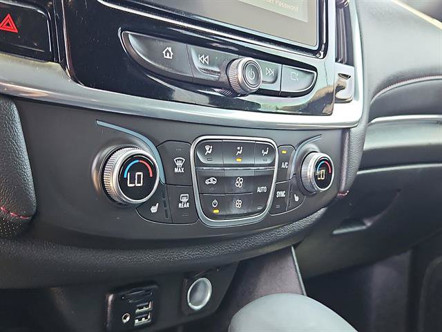 Used 2023 Chevrolet Traverse RS AWD/4WD image 19