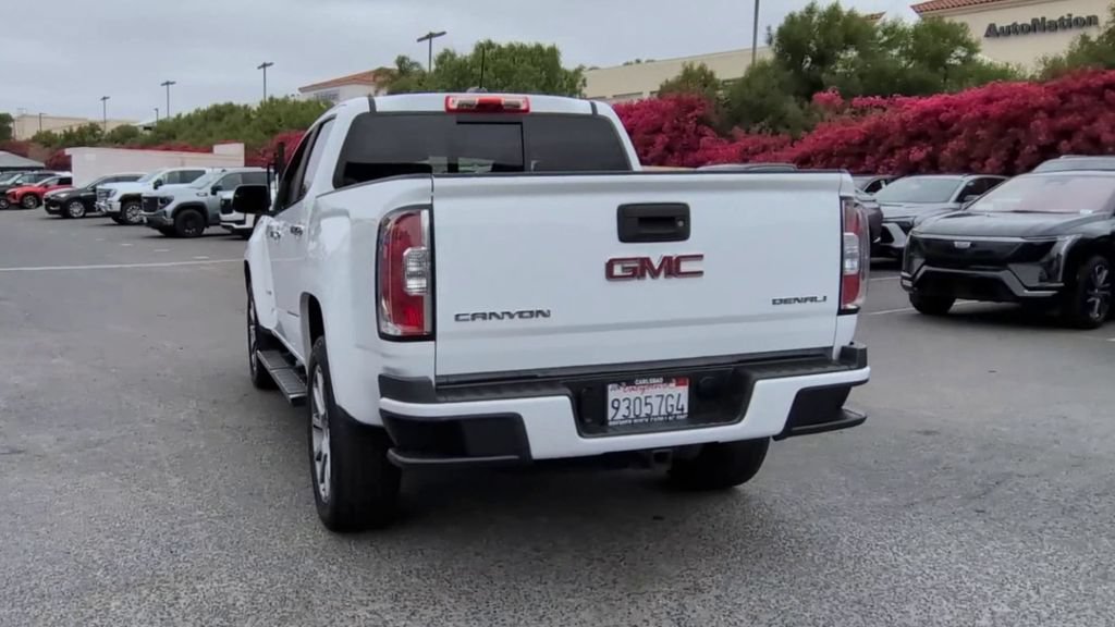 Used 2018 GMC Canyon Denali RWD image 8