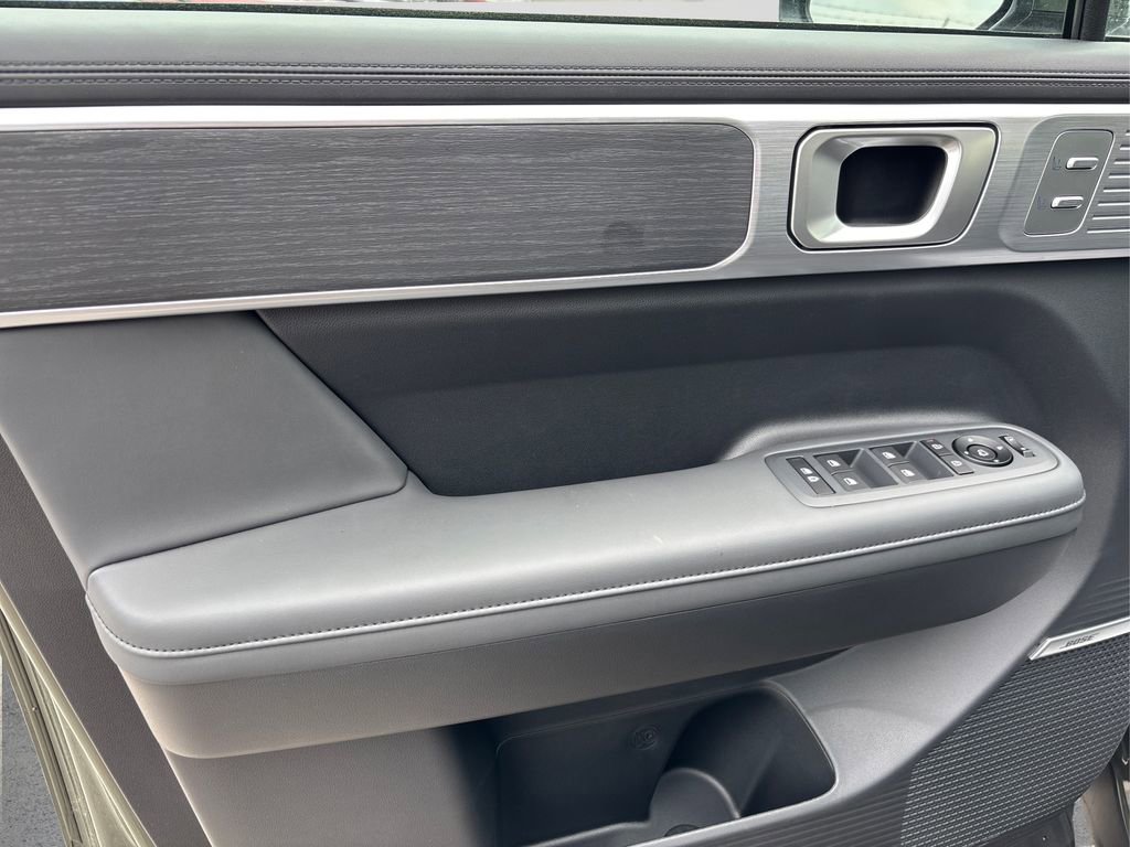 New 2025 Hyundai Santa Fe Limited image 14