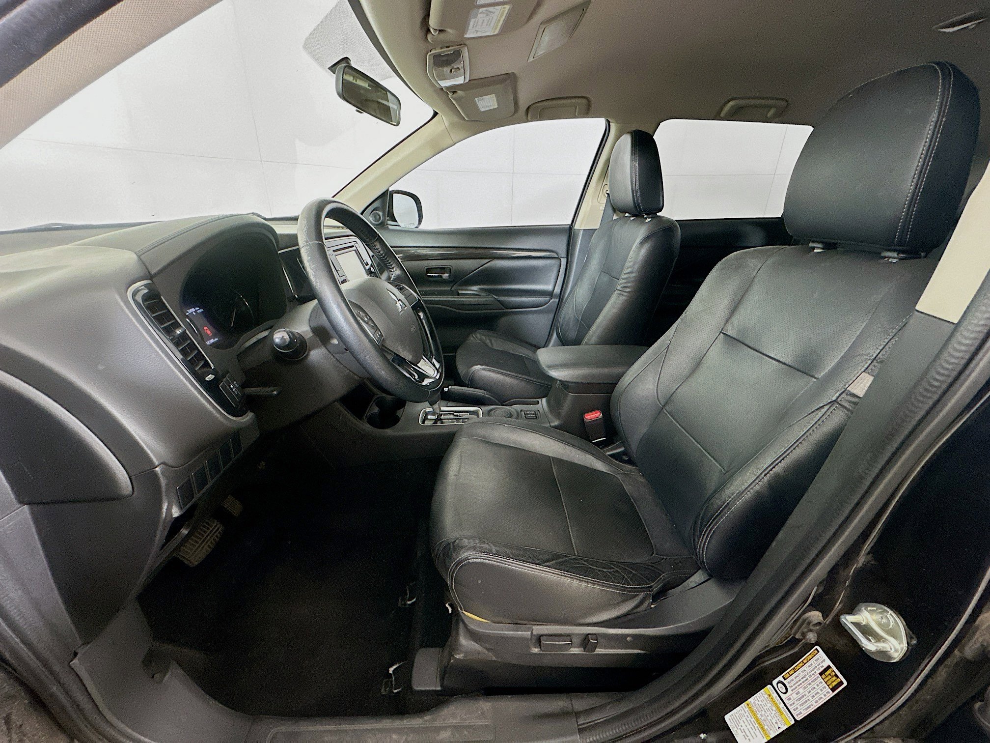 Used 2016 Mitsubishi Outlander SEL FWD image 13