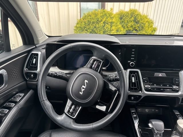 Used 2023 Kia Sorento SX AWD/4WD image 7