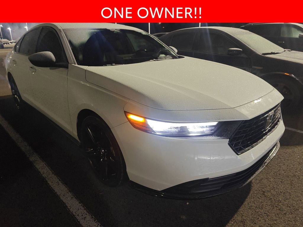 Used 2023 Honda Accord Sport image 3