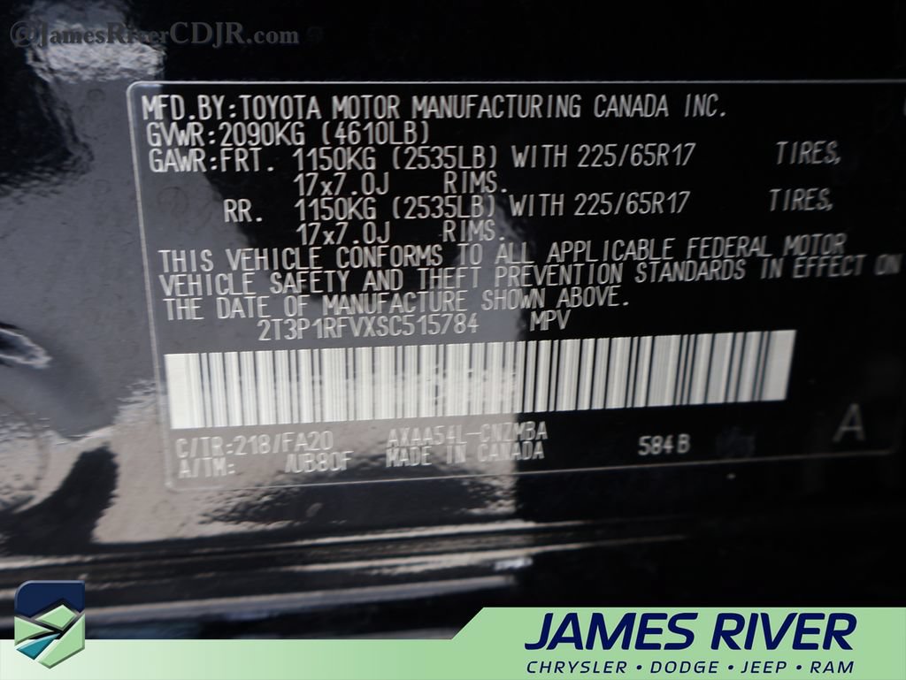 Used 2025 Toyota RAV4 XLE AWD/4WD image 38