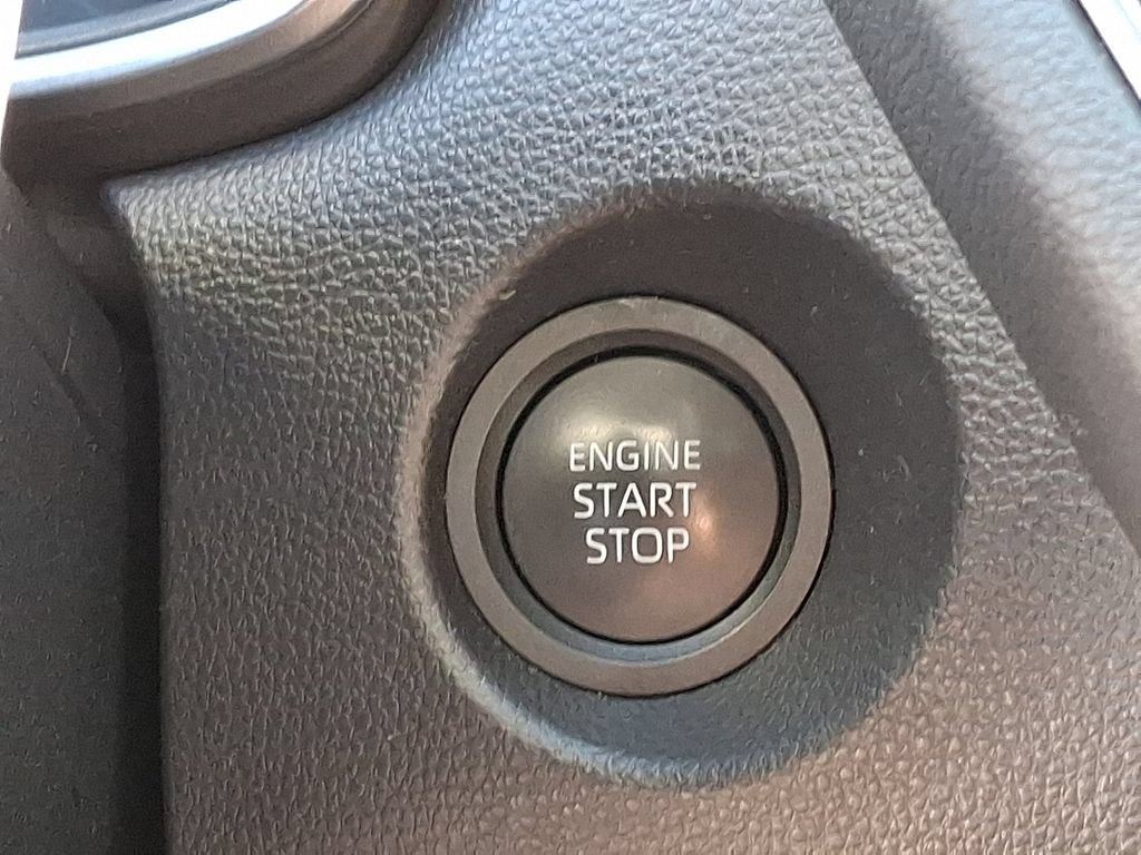 Certified 2025 Toyota Corolla Cross XLE AWD/4WD image 29