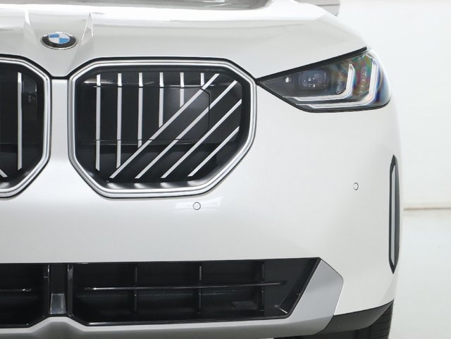 Used 2026 BMW X3 xDrive30i w/ Premium Package AWD/4WD image 9