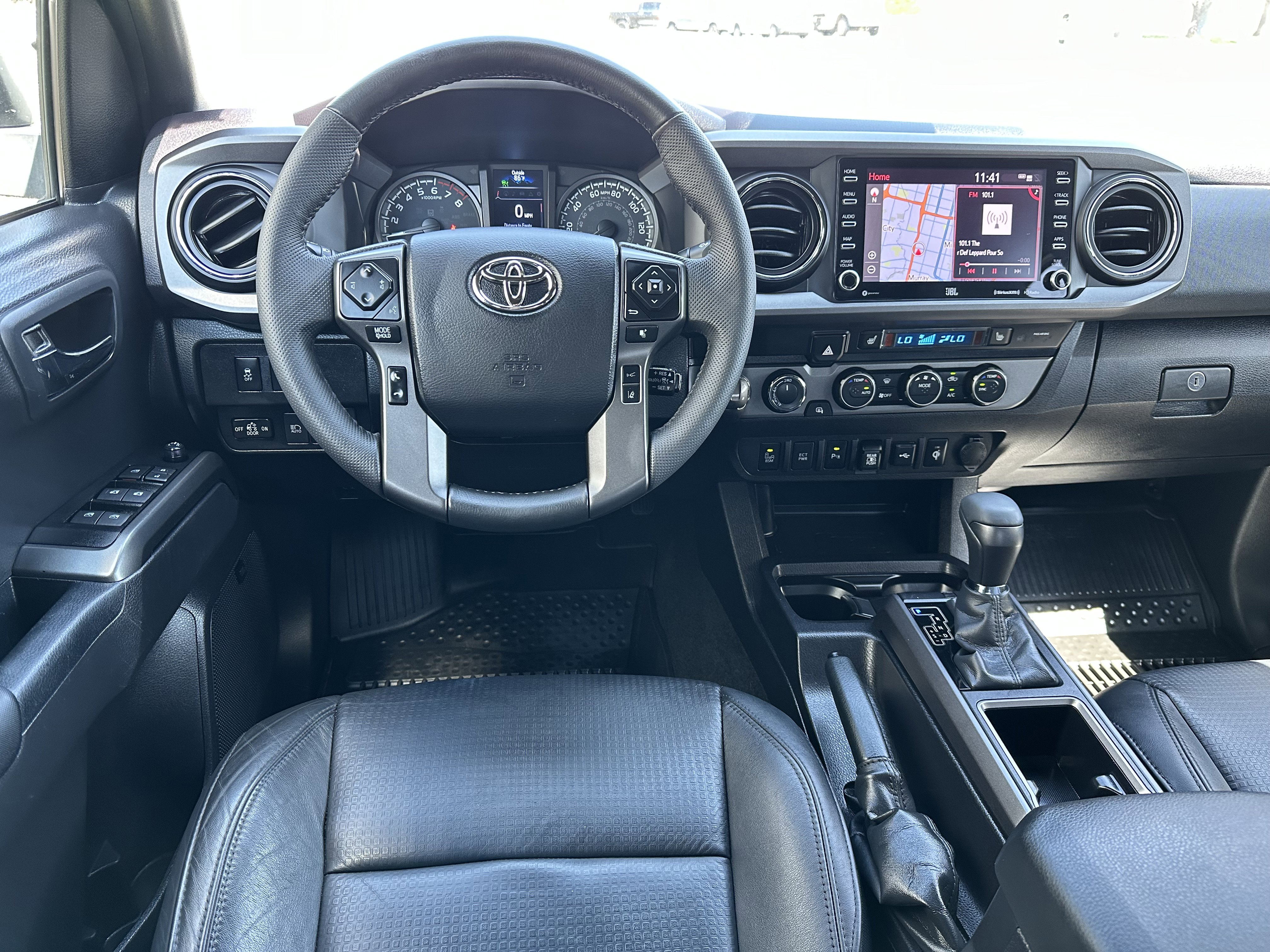 Used 2023 Toyota Tacoma TRD Off-Road image 43