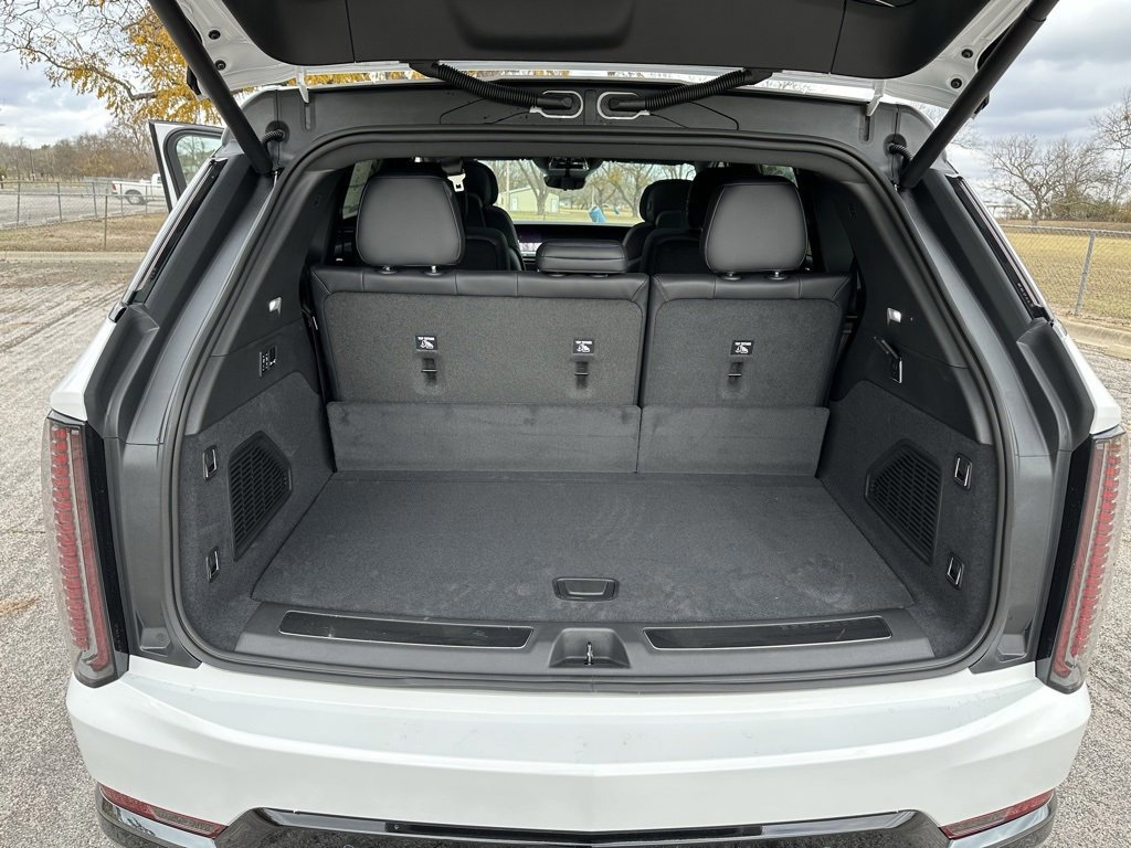 New 2025 Cadillac Escalade IQ Sport 1 w/ LPO, ONYX Package image 12