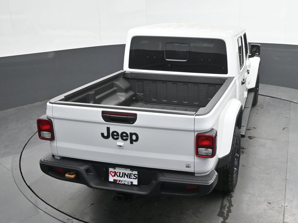 New 2026 Jeep Gladiator Sport AWD/4WD image 32