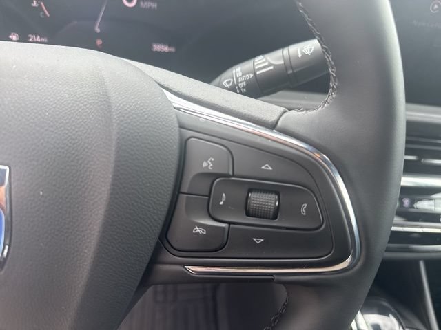 New 2025 Buick Envista Sport Touring FWD image 19