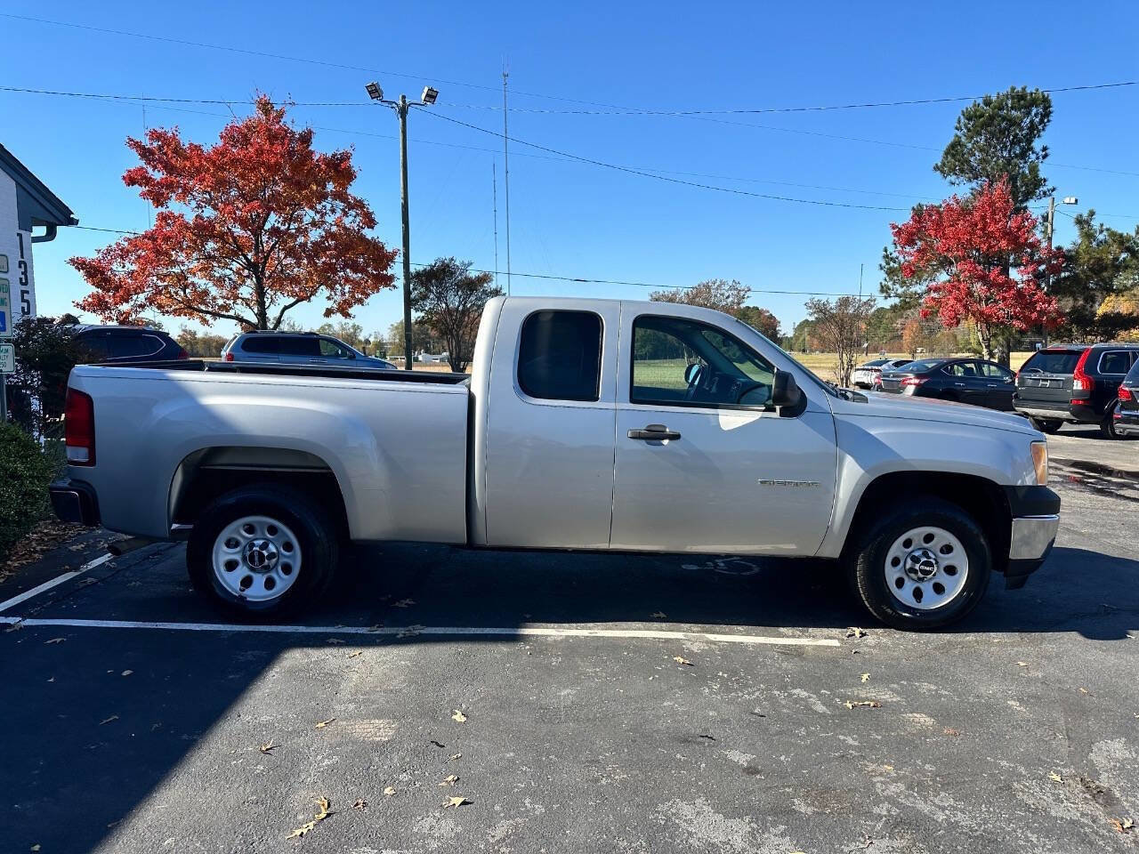 Used 2010 GMC Sierra 1500 W/T image 9