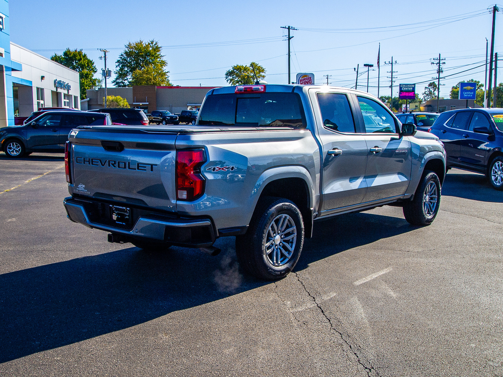 Used 2024 Chevrolet Colorado LT w/ LT Convenience Package II AWD/4WD image 7