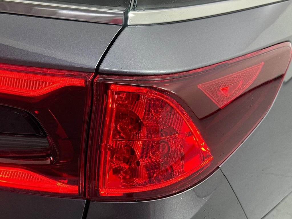 New 2026 Honda Odyssey Elite image 9