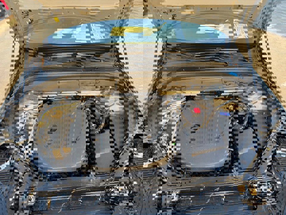 Certified 2024 Volvo XC60 B5 Plus w/ Climate Package image 16