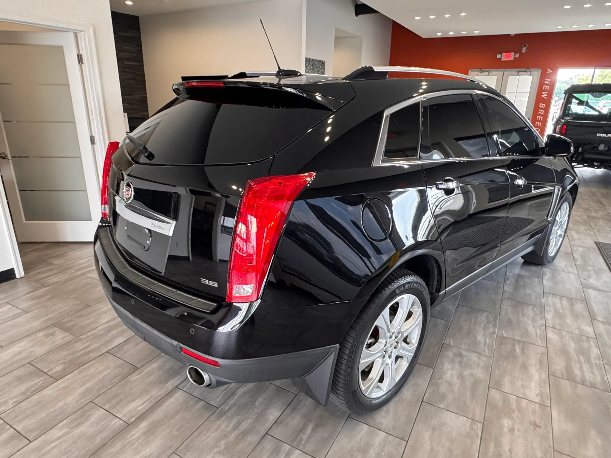 Used 2016 Cadillac SRX Premium FWD image 15