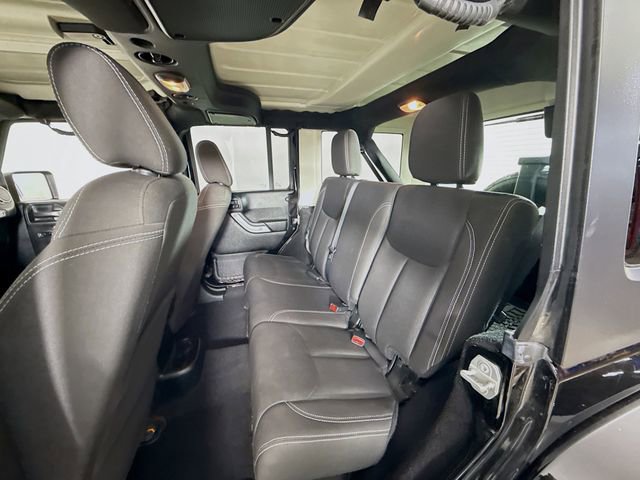 Used 2017 Jeep Wrangler Unlimited Sahara w/ Connectivity Group image 20
