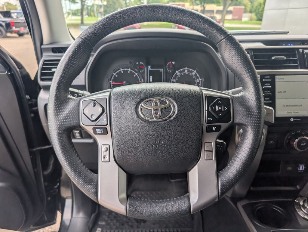 Certified 2020 Toyota 4Runner SR5 Premium w/ Moonroof Package AWD/4WD image 16