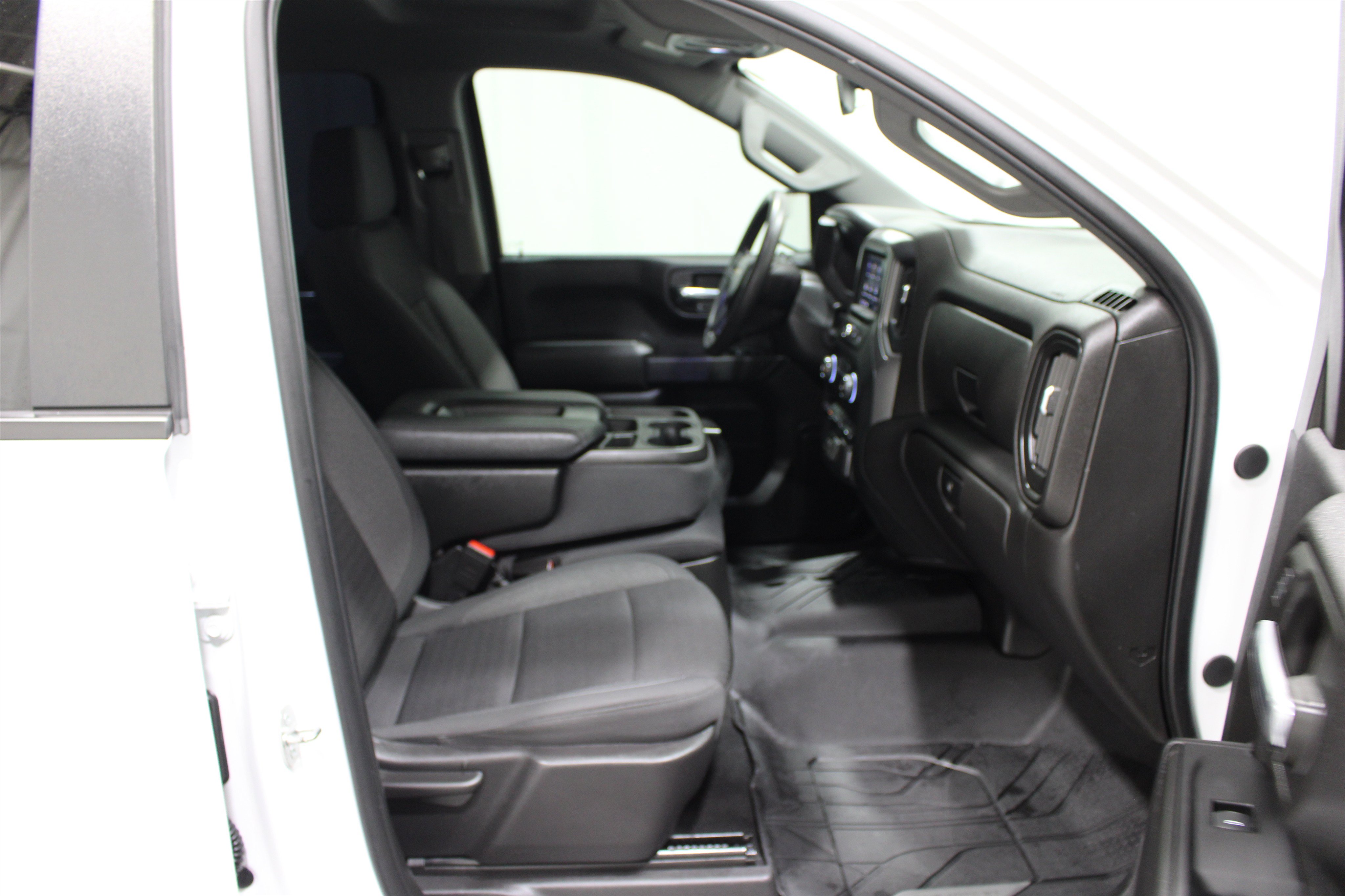 Used 2024 Chevrolet Silverado 1500 Custom RWD image 22