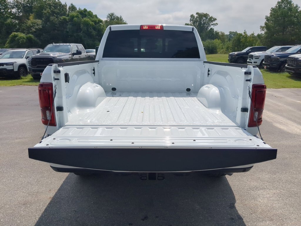 New 2026 RAM 2500 Laramie w/ Night Edition AWD/4WD image 33