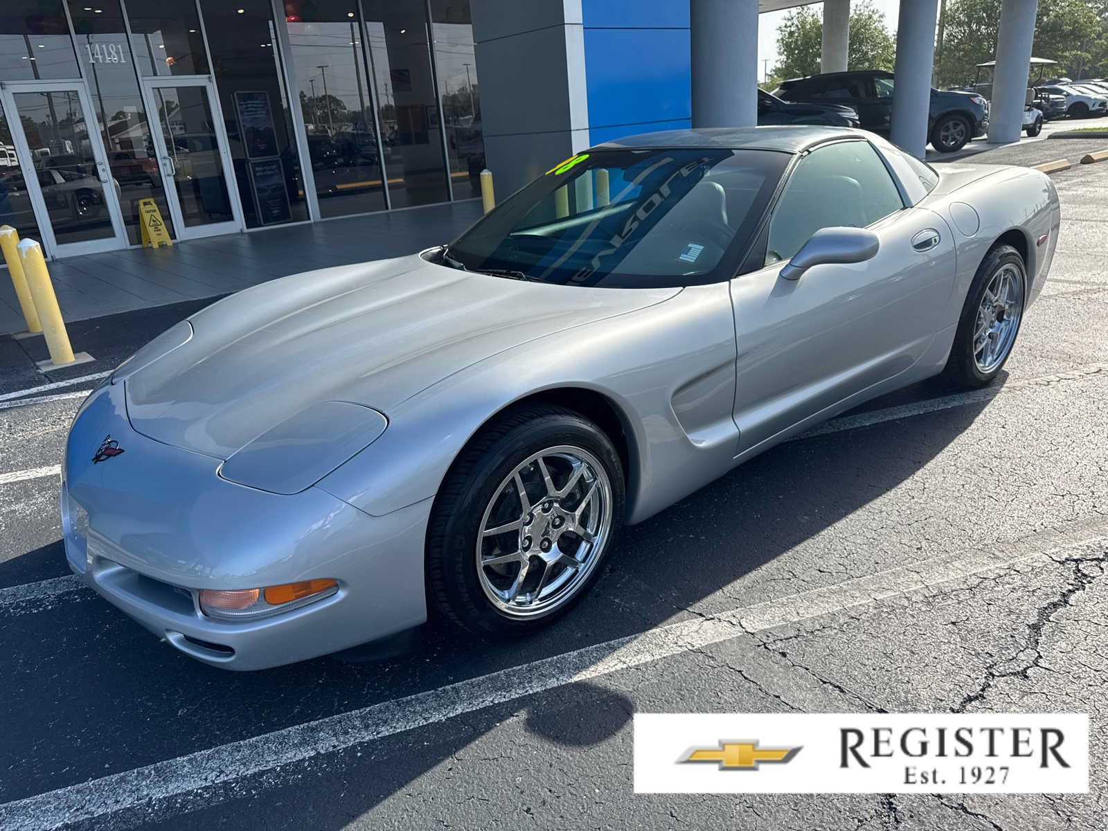 Used 1998 Chevrolet Corvette Coupe w/ Memory Pkg