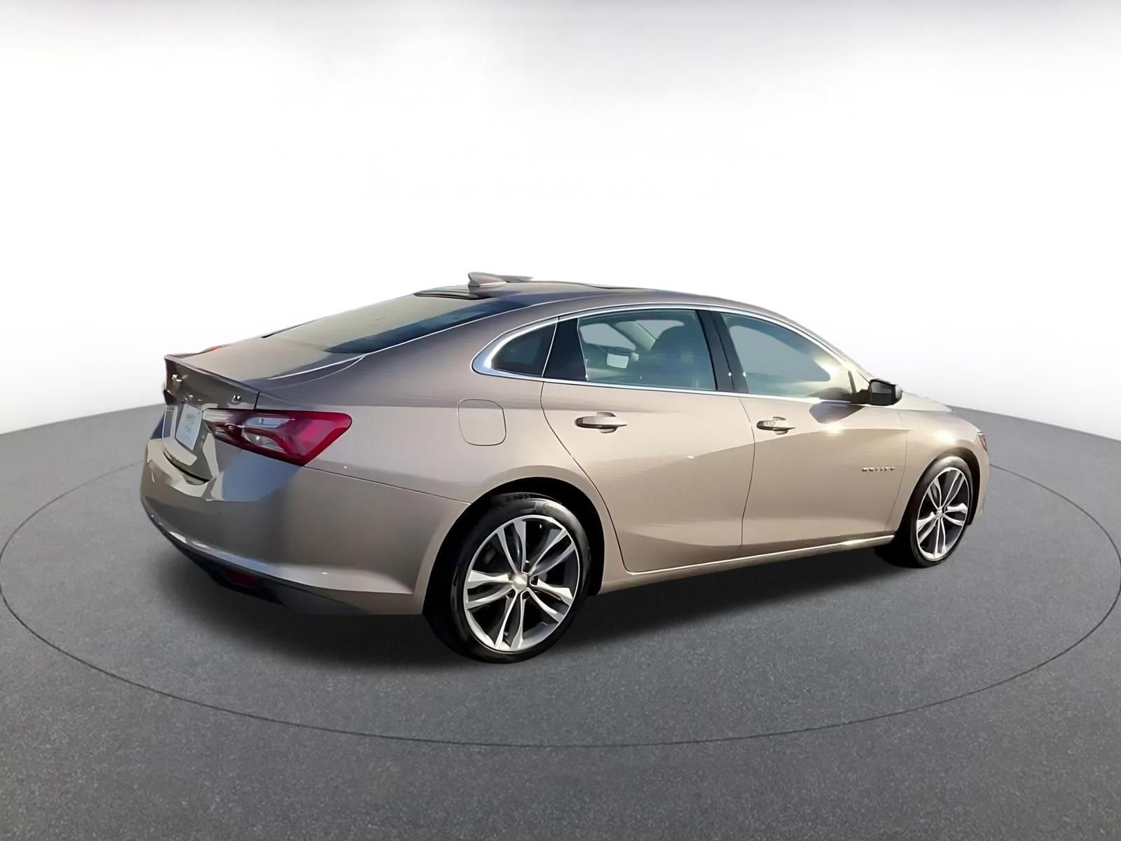 Used 2024 Chevrolet Malibu LT image 12