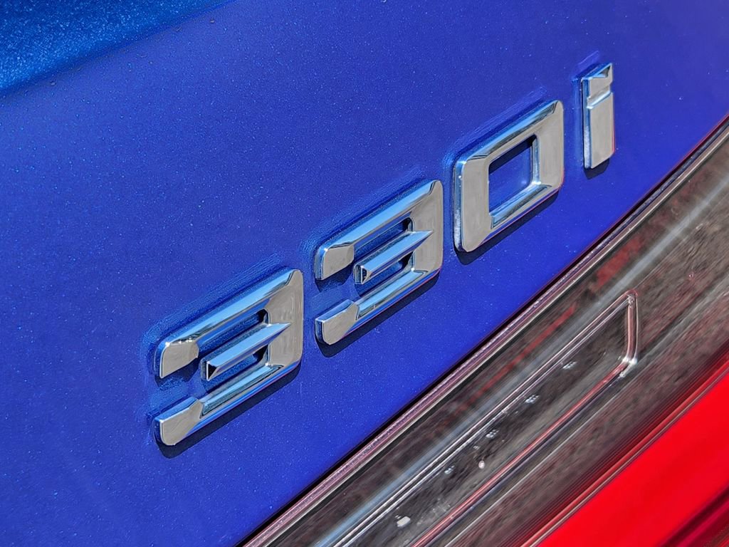 Used 2020 BMW 330i xDrive 330i xDrive w/ M Sport Package image 9