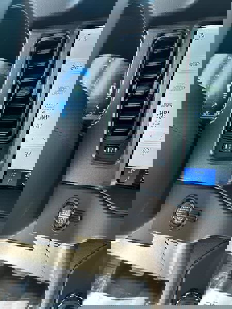 New 2025 Ford Bronco Badlands image 17