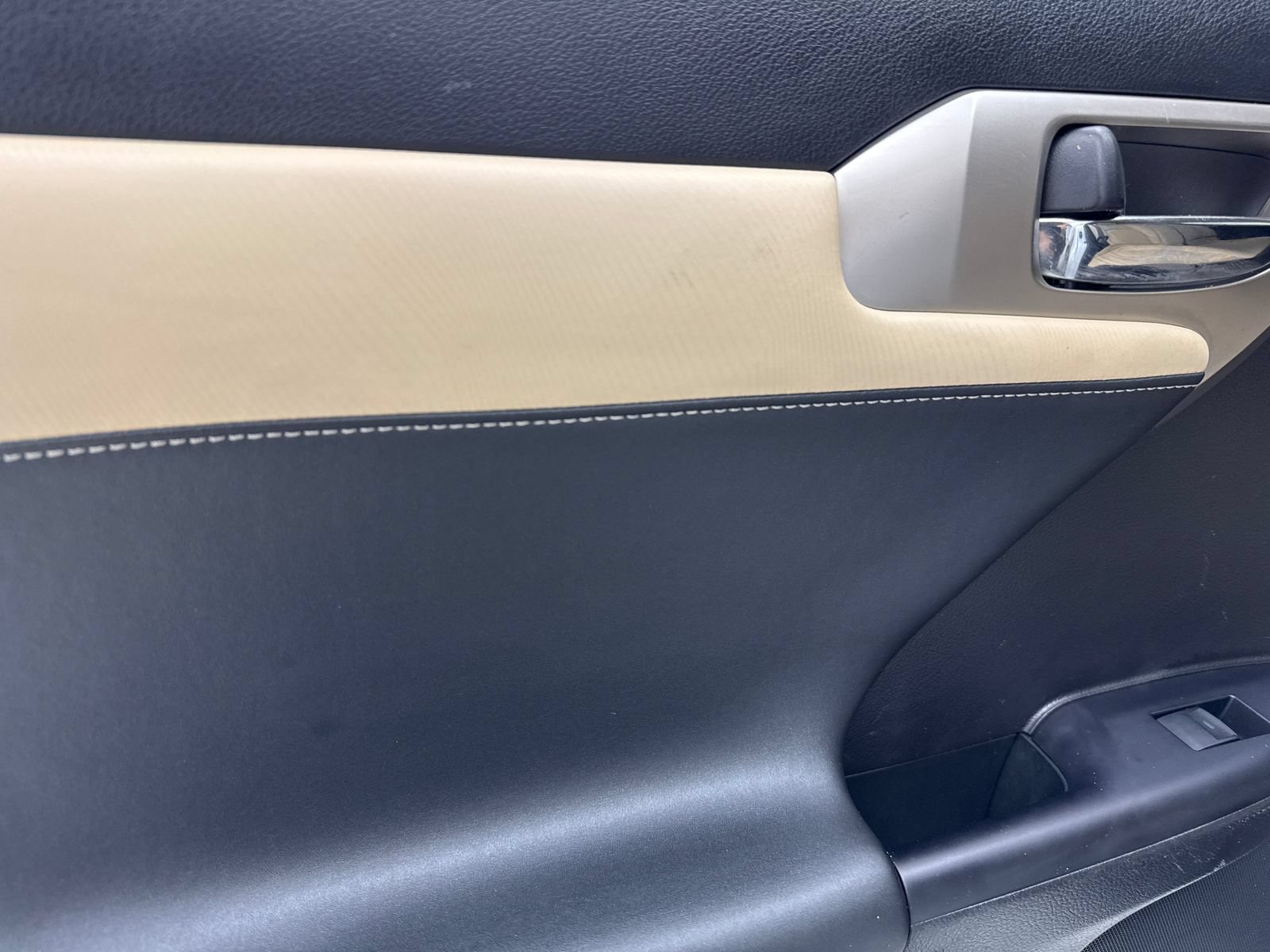 Used 2016 Lexus CT 200h w/ Accessory Package 2 FWD image 36