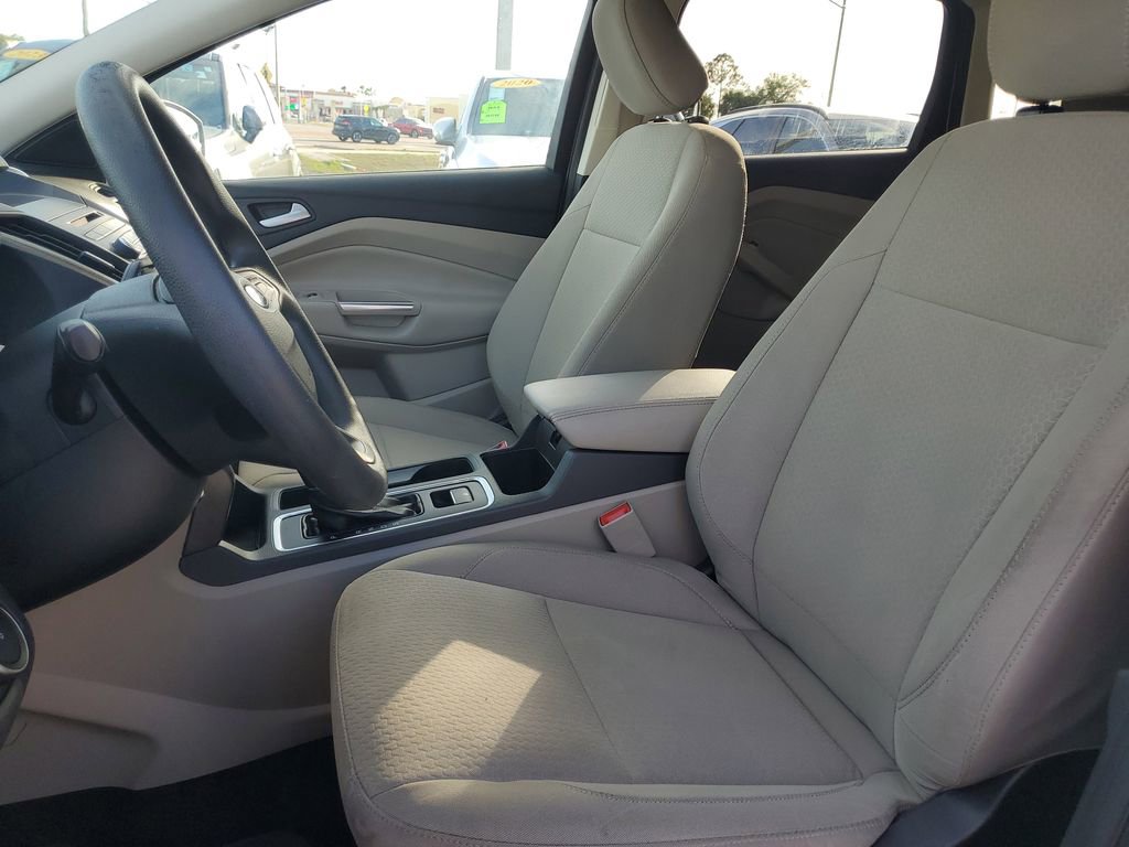 Used 2018 Ford Escape SE image 19