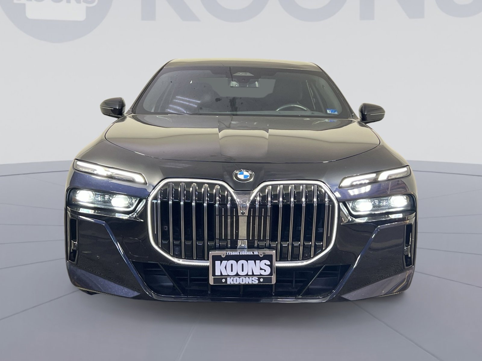 Used 2024 BMW 740i xDrive AWD/4WD image 11