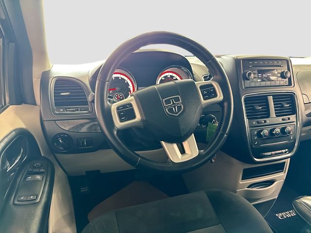 Used 2016 Dodge Grand Caravan American Value Package w/ UConnect Hands-Free Group image 20