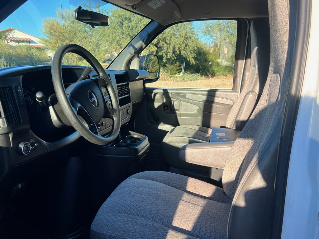 Used 2012 GMC Savana 1500 AWD image 7