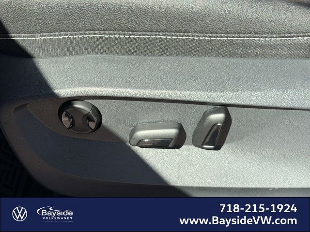 New 2026 Volkswagen Taos SEL AWD/4WD image 23