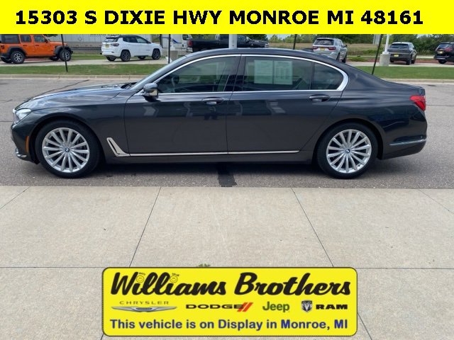 Used 2018 BMW 740i xDrive image 8