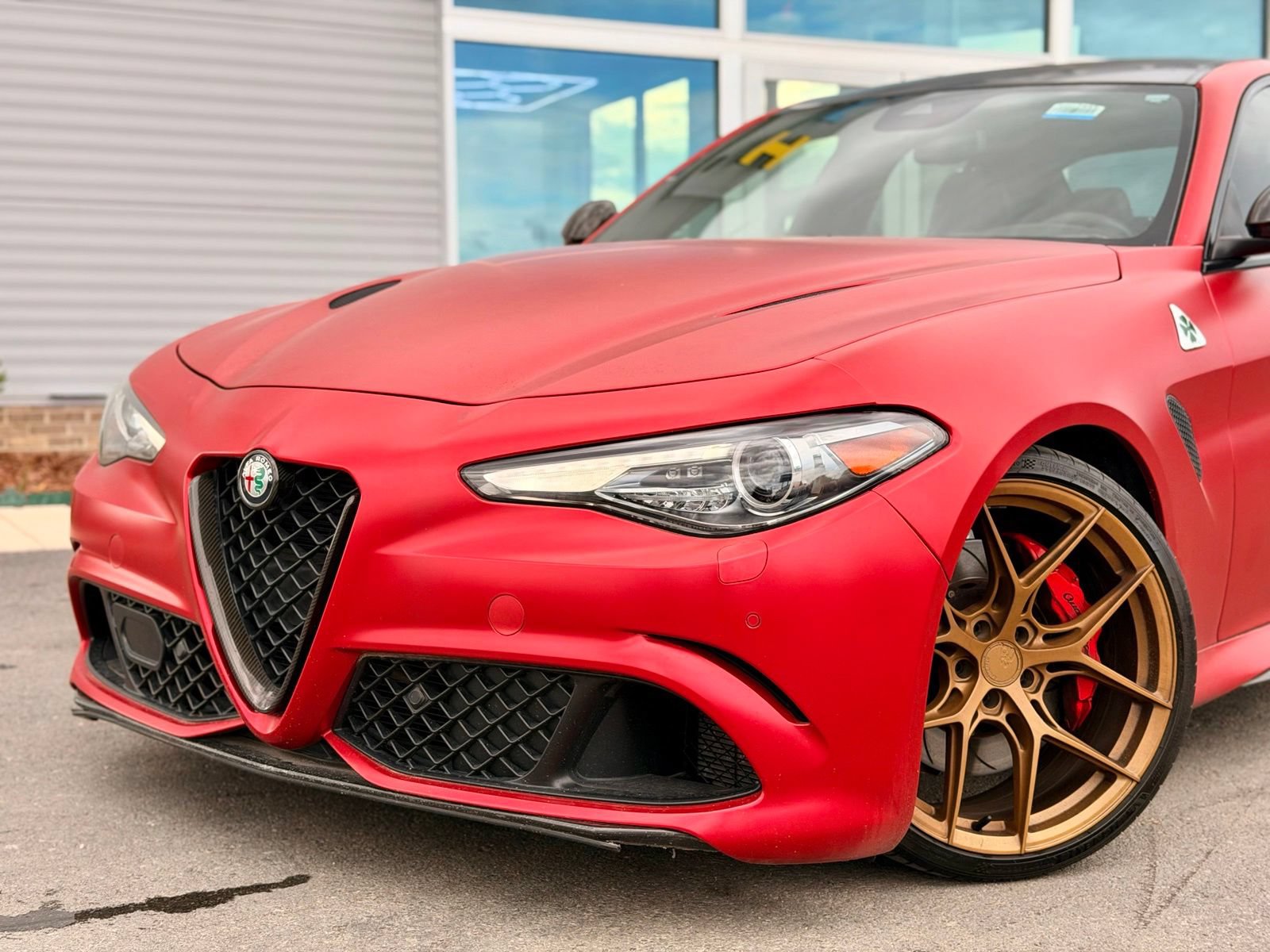 Used 2017 Alfa Romeo Giulia Quadrifoglio RWD image 5
